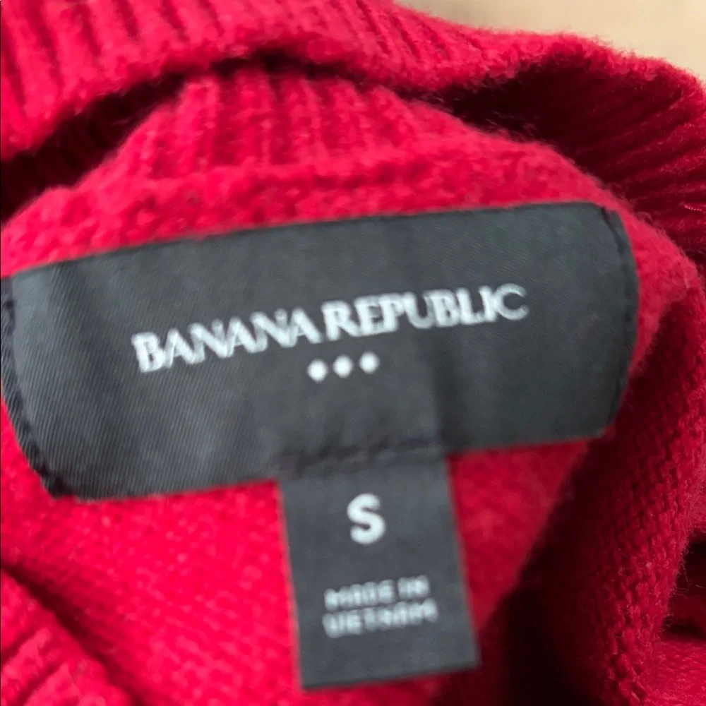 Clearance! Banana Republic Red Turtleneck Sweater – Size Small - Picture 5 of 6